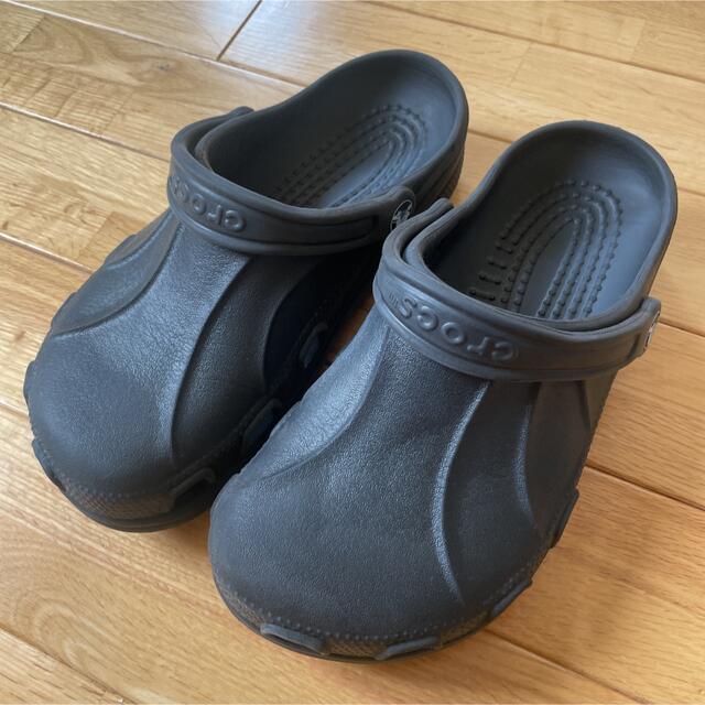 crocs(クロックス)のクロックス サンダル 黒 25.5 cm 〜 26.5 cm メンズの靴/シューズ(サンダル)の商品写真