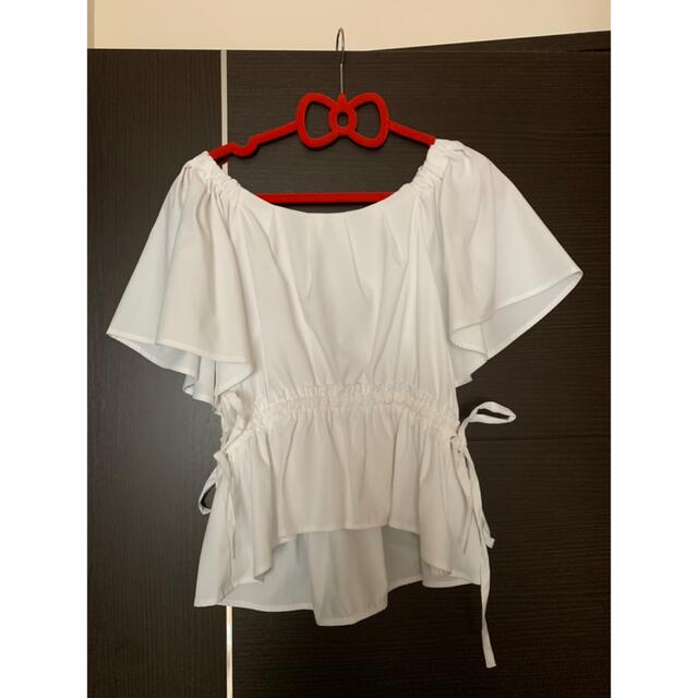 REDYAZEL(レディアゼル)のバックリボンドロストブラウス レディースのトップス(シャツ/ブラウス(半袖/袖なし))の商品写真