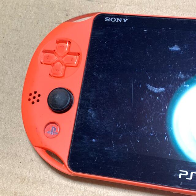 PSvita PCH-2000 本体1台　USEDジャンク品 エンタメ/ホビーのゲームソフト/ゲーム機本体(携帯用ゲーム機本体)の商品写真