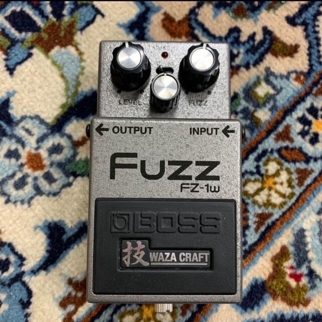 BOSS(ボス)のBOSS FZ-1w 技waza craft ファズ fuzz 新品同等 楽器のギター(エフェクター)の商品写真