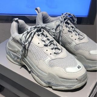 バレンシアガ スニーカー(メンズ)(グレー/灰色系)の通販 200点以上 バレンシアガ スニーカー(メンズ)(グレー/灰色系)の通販 200点以上