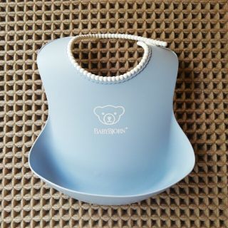 ベビービョルン(BABYBJORN)のベビービョルン　シリコン　スタイ(ベビースタイ/よだれかけ)