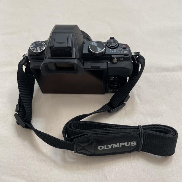 OLYMPUS(オリンパス)のツクキン様専用OLYMPUS STYLUS 1S 純正バッテリー2個 純正充電器 スマホ/家電/カメラのカメラ(レンズ(単焦点))の商品写真