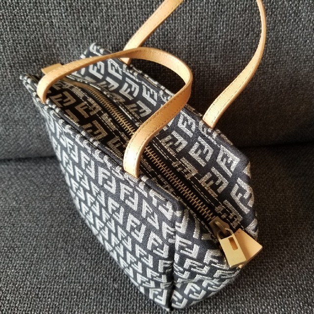 FENDI (フェンディ) FFロゴミニハンドバッグ ズッキーノ | www