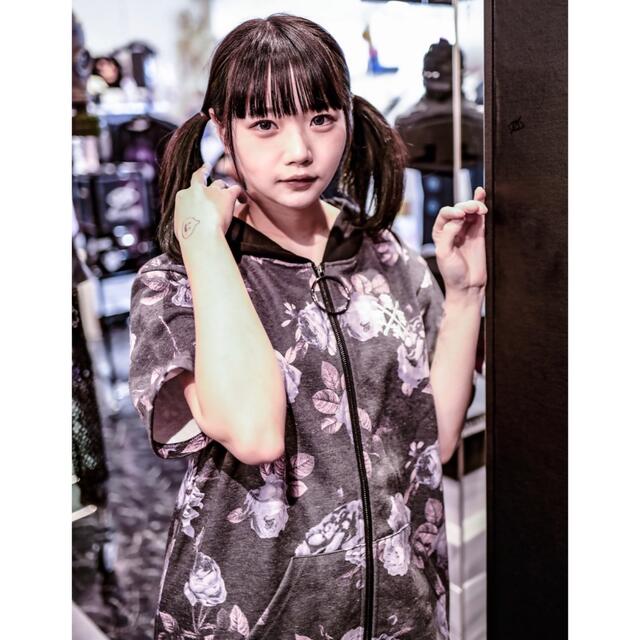 KRY 総柄薔薇デザイン 半袖サマーパーカー ROSE 新品未開封