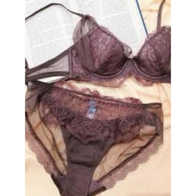 Chut! INTIMATES(シュットインティメイツ)のchut!　intimates  セット　3点　D70L レディースの下着/アンダーウェア(ブラ&ショーツセット)の商品写真