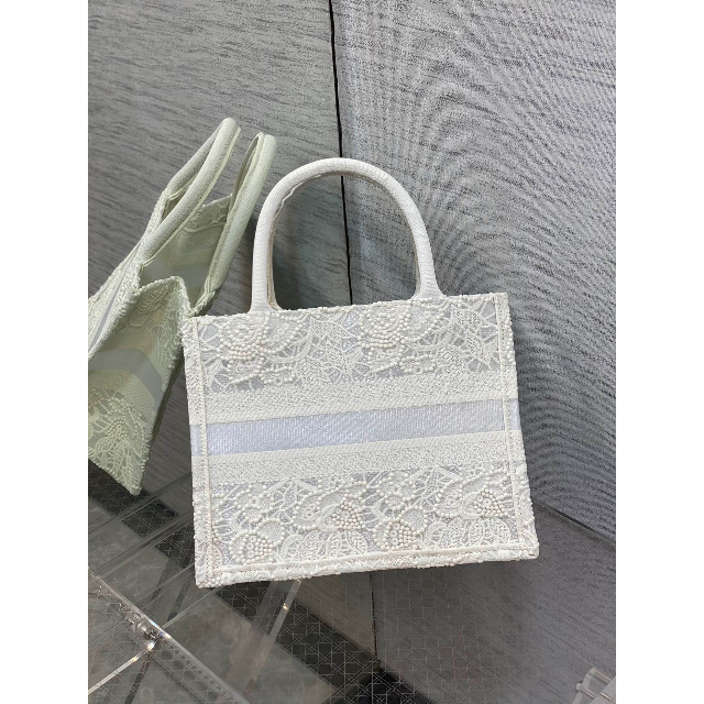 ホワイト Dior レース スモールブックトートの通販 by テチセ's shop