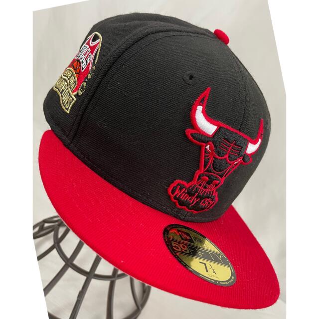 redbullNEW ERA　シカゴブルズ　ブラック×レッド　ツバ裏グレー　57.7cm