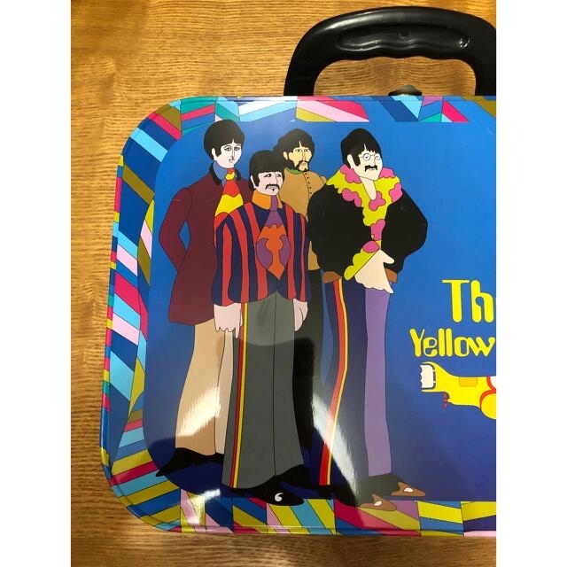 The Beatles ランチボックス ２つセット《激レア》 エンタメ/ホビーのおもちゃ/ぬいぐるみ(キャラクターグッズ)の商品写真