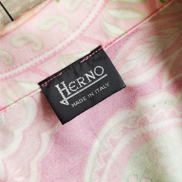 HERNO(ヘルノ)のHERNO ヘルノ ☆総シルク 総柄 シャツ ジャケット 48 イタリア製 レディースのトップス(シャツ/ブラウス(長袖/七分))の商品写真