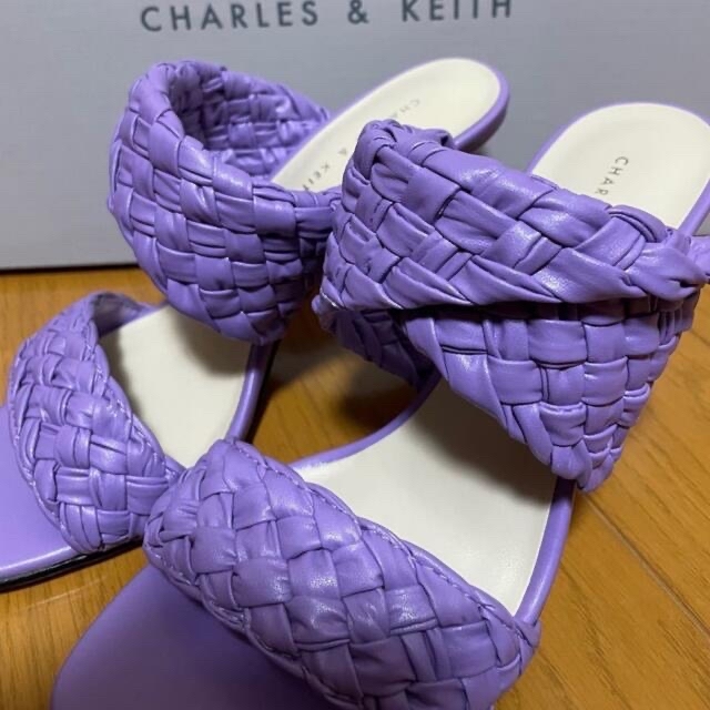 Charles and Keith(チャールズアンドキース)のチャールズ＆キース ダブルストラップ ウーブンヒールミュール 34/22cm レディースの靴/シューズ(ハイヒール/パンプス)の商品写真