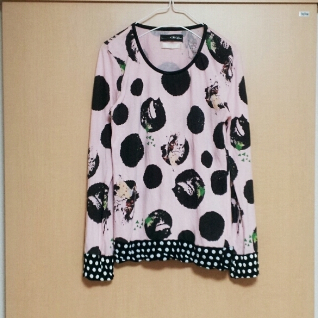 ScoLar(スカラー)の総柄ロンT レディースのトップス(Tシャツ(長袖/七分))の商品写真