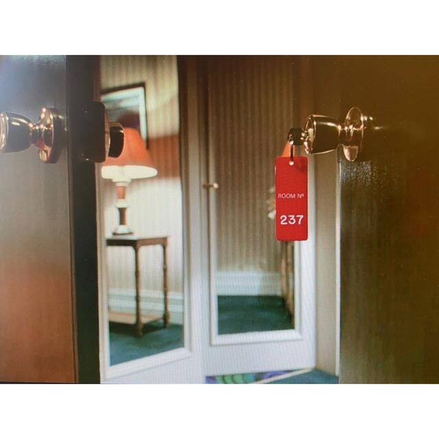 キューブリック シャイニング オーバールックホテル 237号室 キーホルダー レディースのファッション小物(キーホルダー)の商品写真