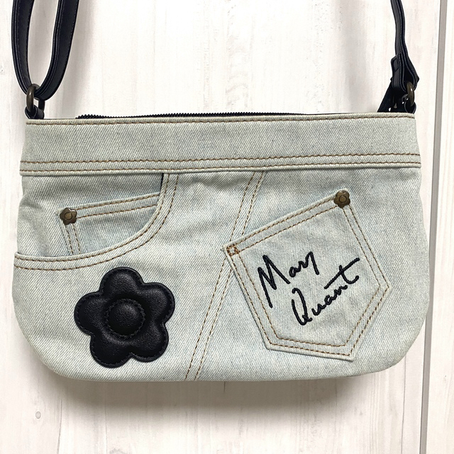 MARY QUANT - マリークワント デニムポケットデイジーショルダーの通販 MARY QUANT - マリークワント デニムポケットデイジーショルダーの通販
