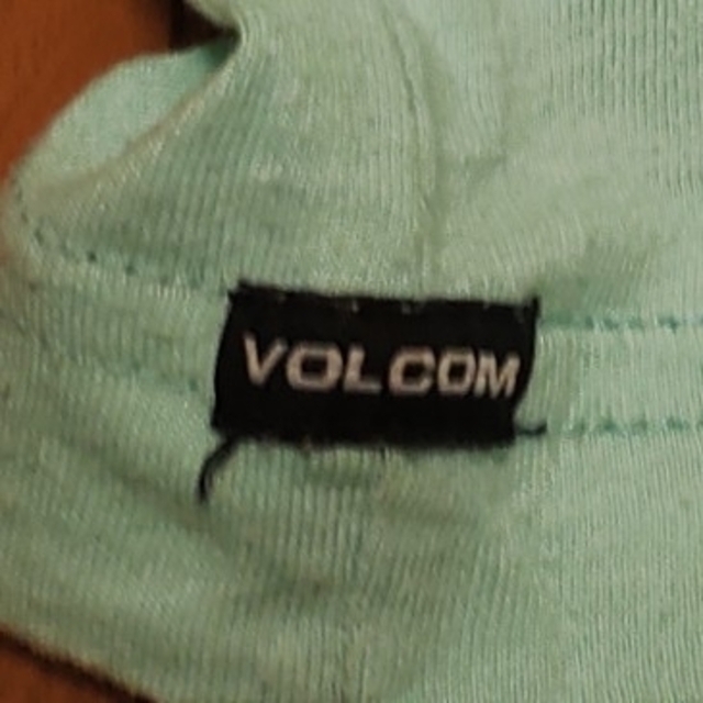 volcom(ボルコム)のTシャツ👕 Sサイズ VOLCOM ボルコム メンズのトップス(Tシャツ/カットソー(半袖/袖なし))の商品写真