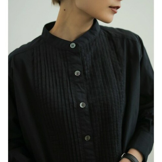 rem closet(レムクローゼット)のrem closet タキシードシャツ　ブラック　S レディースのトップス(シャツ/ブラウス(長袖/七分))の商品写真