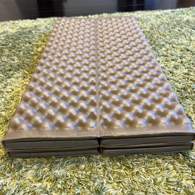 THERMAREST(サーマレスト)のTHERMAREST サーマレスト （廃盤）Zライト コヨーテ 51×106cm スポーツ/アウトドアのアウトドア(寝袋/寝具)の商品写真