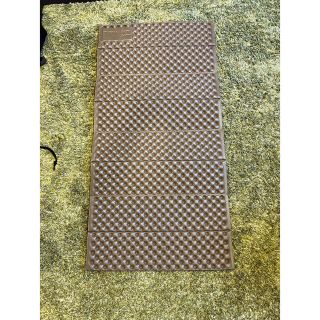 サーマレスト(THERMAREST)のTHERMAREST サーマレスト （廃盤）Zライト コヨーテ 51×106cm(寝袋/寝具)