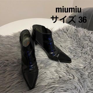 ミュウミュウ(miumiu)のミュウミュウ　ショートブーツ　黒(ブーツ)