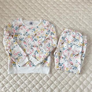 プチバトー(PETIT BATEAU)のプチバトー  長袖  パジャマ  6ans(パジャマ)