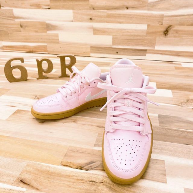 にもモノト NIKE 1 LOW24 ピンク×白の通販 by ChaliceWeLL*|ナイキ