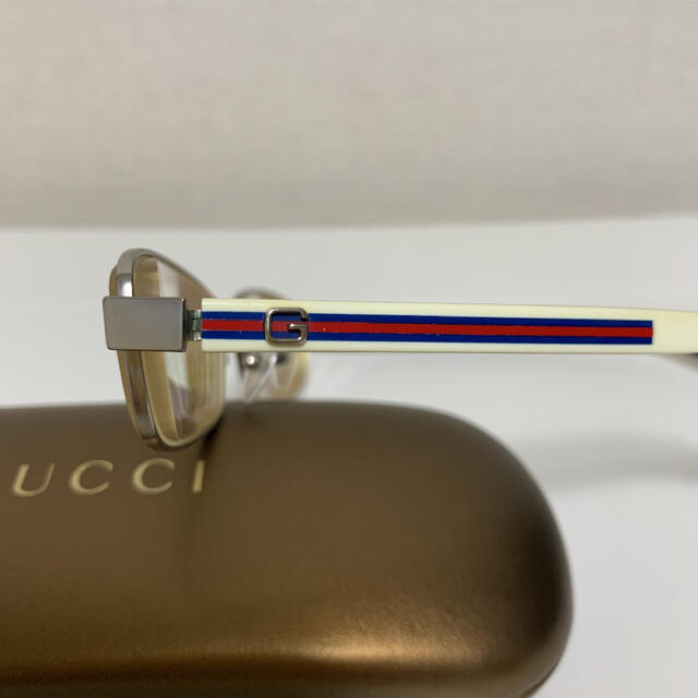 Gucci(グッチ)のGUCCI メタル眼鏡！少々汚れ痛みあり。 メンズのファッション小物(サングラス/メガネ)の商品写真