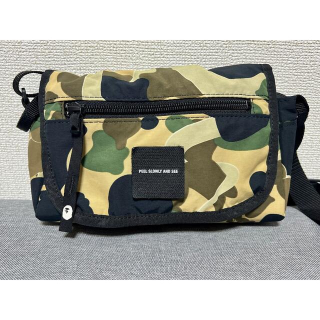 A BATHING APE - bape×kaws 1st camoミニショルダーバック ほぼ新品 の