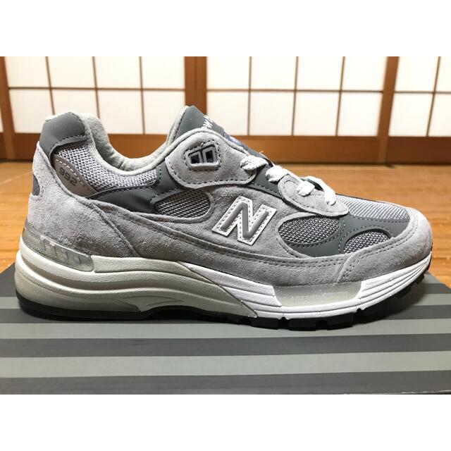 New Balance(ニューバランス)のNEW BALANCE M 992 GR GREY 25cm メンズの靴/シューズ(スニーカー)の商品写真