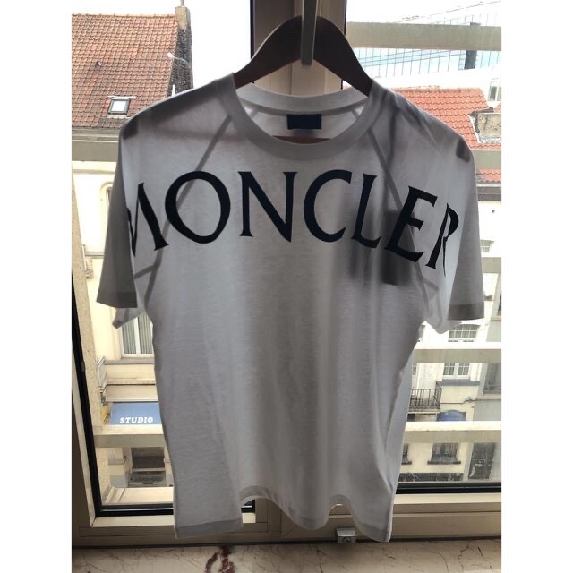 MONCLER(モンクレール)の新品　モンクレール　レディース　L ロゴTシャツ　メンズ　S  メンズのトップス(Tシャツ/カットソー(半袖/袖なし))の商品写真