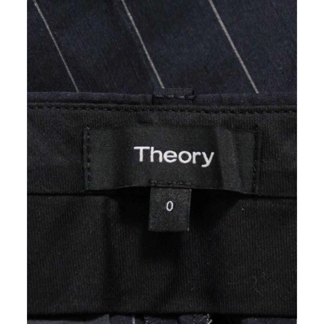 theory(セオリー)のTheory セオリー ショートパンツ 0(S位) 紺x白(ストライプ) 【古着】【中古】 レディースのパンツ(ショートパンツ)の商品写真