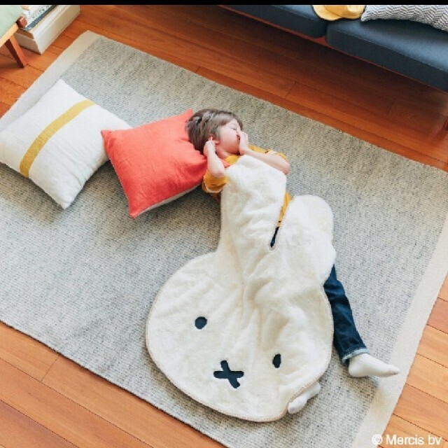 STUDIO CLIP - スタジオクリップ ミッフィー ブランケット 新品 STUDIO CLIP - スタジオクリップ ミッフィー ブランケット 新品