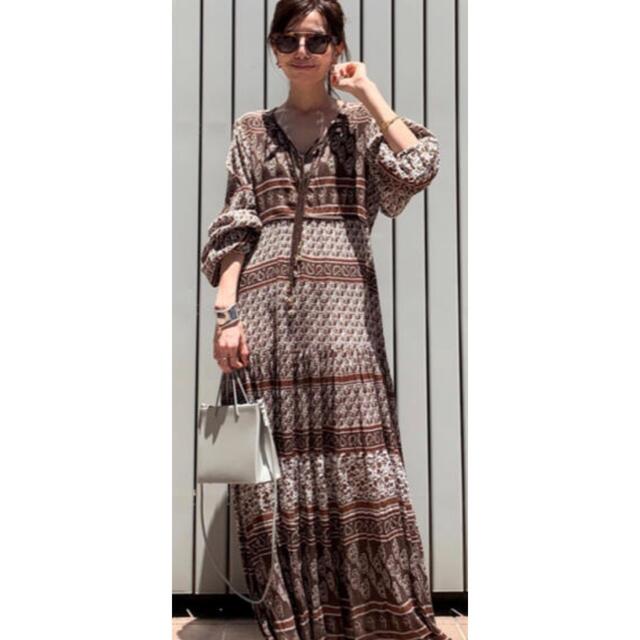 L'Appartement DEUXIEME CLASSE(アパルトモンドゥーズィエムクラス)のBLUE BOHEME／ブルーボヘム　Printed Long Dress レディースのワンピース(ロングワンピース/マキシワンピース)の商品写真