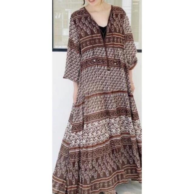 L'Appartement DEUXIEME CLASSE(アパルトモンドゥーズィエムクラス)のBLUE BOHEME／ブルーボヘム　Printed Long Dress レディースのワンピース(ロングワンピース/マキシワンピース)の商品写真