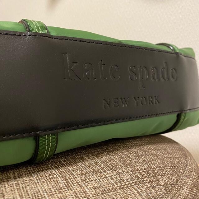 kate spade new york(ケイトスペードニューヨーク)の<kate spade NEW YORK>ミニボストン型 グリーンバッグ レディースのバッグ(ハンドバッグ)の商品写真