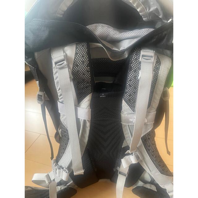 THE NORTH FACE(ザノースフェイス)のノースフェイスバックパックBANCHEE35L スポーツ/アウトドアのアウトドア(登山用品)の商品写真