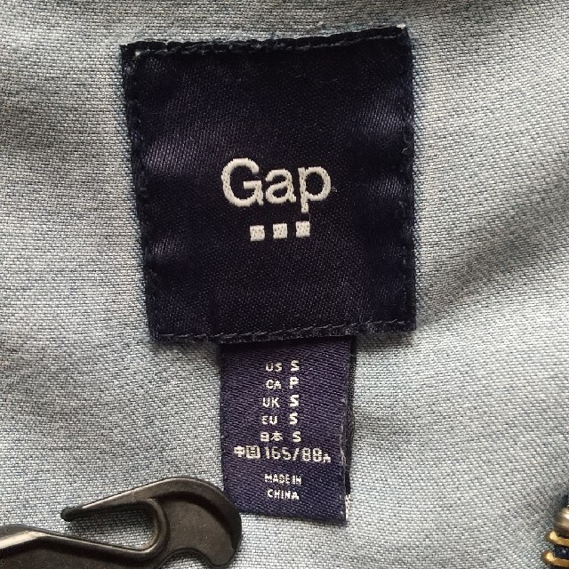 GAP(ギャップ)のアウター レディースのジャケット/アウター(Gジャン/デニムジャケット)の商品写真