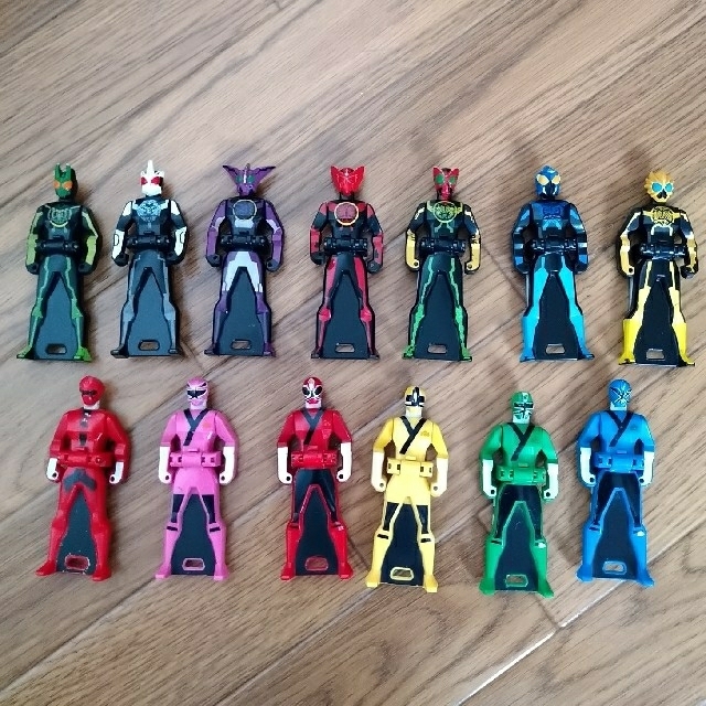 BANDAI - 海賊戦隊ゴーカイジャー レンジャーキーセット 仮面 BANDAI - 海賊戦隊ゴーカイジャー レンジャーキーセット 仮面