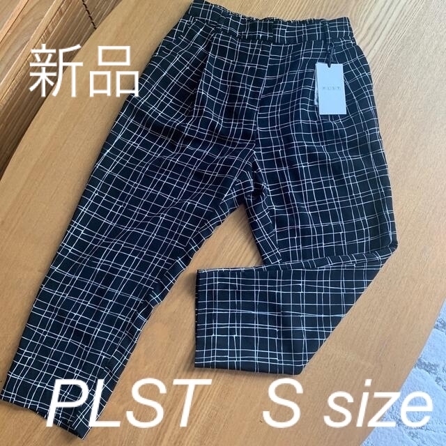 PLST(プラステ)の新品　プラステ　S チェック柄プリントテーパードパンツ レディースのパンツ(カジュアルパンツ)の商品写真