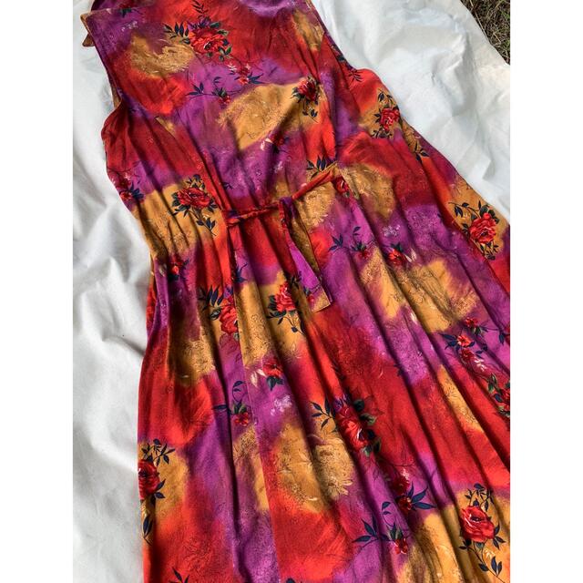 vintage floral flower purple red dress レディースのワンピース(ロングワンピース/マキシワンピース)の商品写真