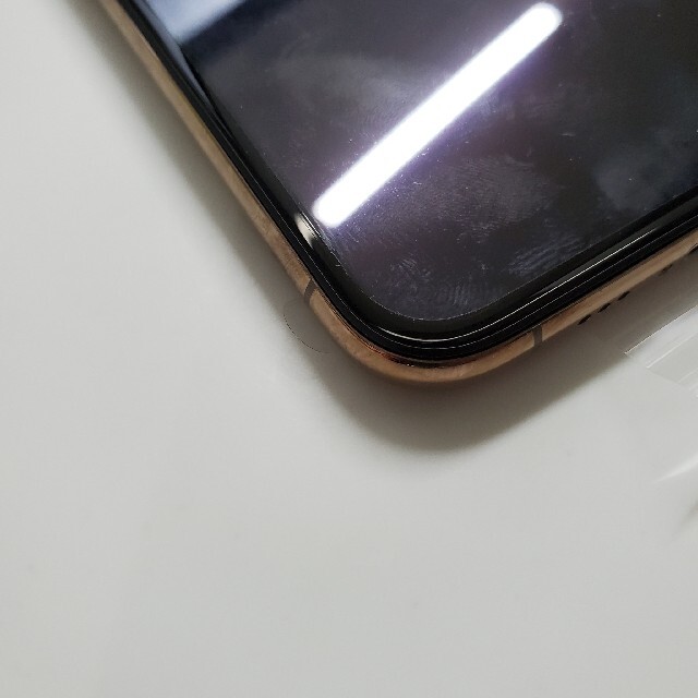 iPhone(アイフォーン)のiPhone XS SIMフリー　512GB　ゴールド　新品未使用品 スマホ/家電/カメラのスマートフォン/携帯電話(スマートフォン本体)の商品写真