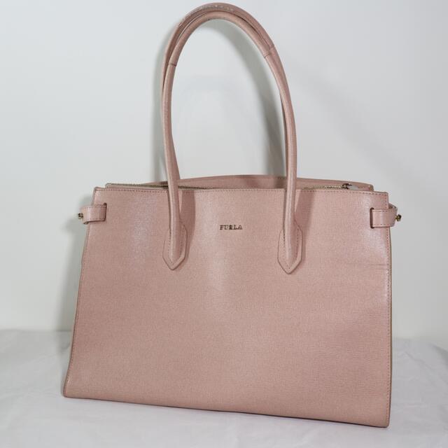 新品 A4収納】FURLA / フルラ レザートートバッグ 大きいサイズ-