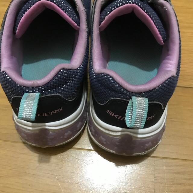 SKECHERS(スケッチャーズ)の光るスニーカー✨スケッチャーズ キッズ/ベビー/マタニティのキッズ靴/シューズ(15cm~)(スニーカー)の商品写真