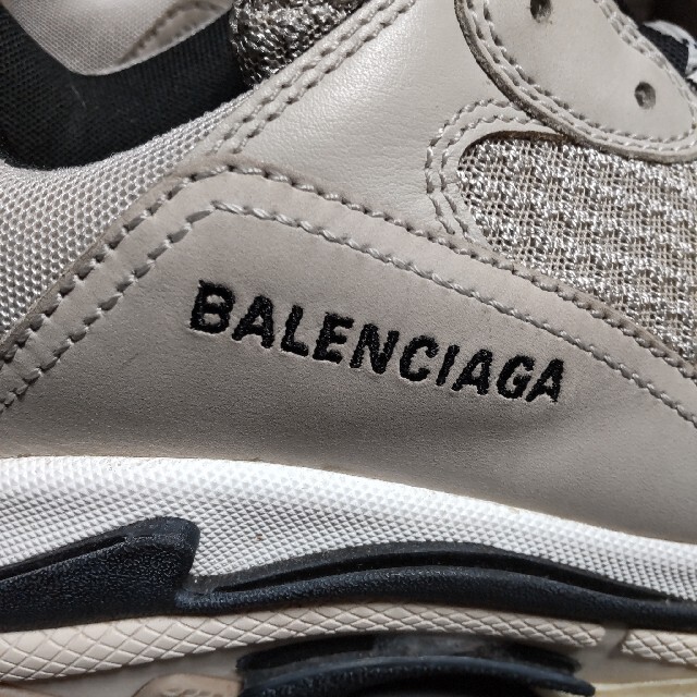 Balenciaga(バレンシアガ)のモリータ様専用 BALENCIAGA triple S スニーカー トリプルS メンズの靴/シューズ(スニーカー)の商品写真