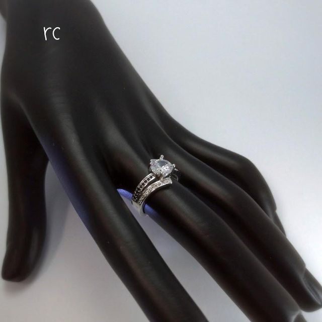 【新品】✨リング　サイズ14号　 スピネルラインデザイン　 指輪 レディースのアクセサリー(リング(指輪))の商品写真