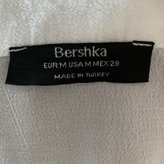 Bershka(ベルシュカ)のBershka薄手のジャケット レディースのジャケット/アウター(その他)の商品写真