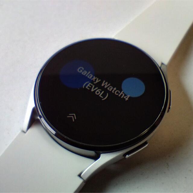 Galaxy(ギャラクシー)の国内正規品 Galaxy Watch4 40mm シルバー スマートウォッチ スマホ/家電/カメラのスマホ/家電/カメラ その他(その他)の商品写真