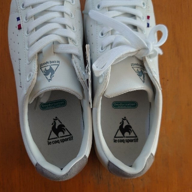 le coq sportif(ルコックスポルティフ)の【新品】ルコックスポルティフ スニーカー 23.5cm レディースの靴/シューズ(スニーカー)の商品写真