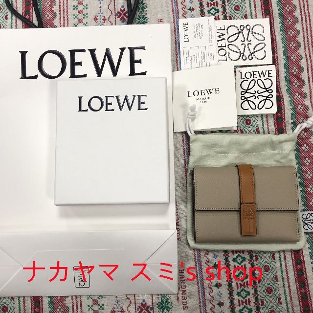 極美品 ロエベ バーティカルウォレットスモール 財布 三つ折り