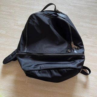 ルルレモン(lululemon)のlululemon city adventure バックパック　17L(リュック/バックパック)