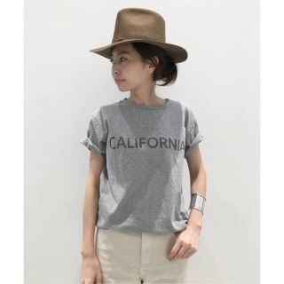 アパルトモンドゥーズィエムクラス(L'Appartement DEUXIEME CLASSE)のL'Appartement レミレリーフ CALIFORNIA Tシャツ(Tシャツ(半袖/袖なし))